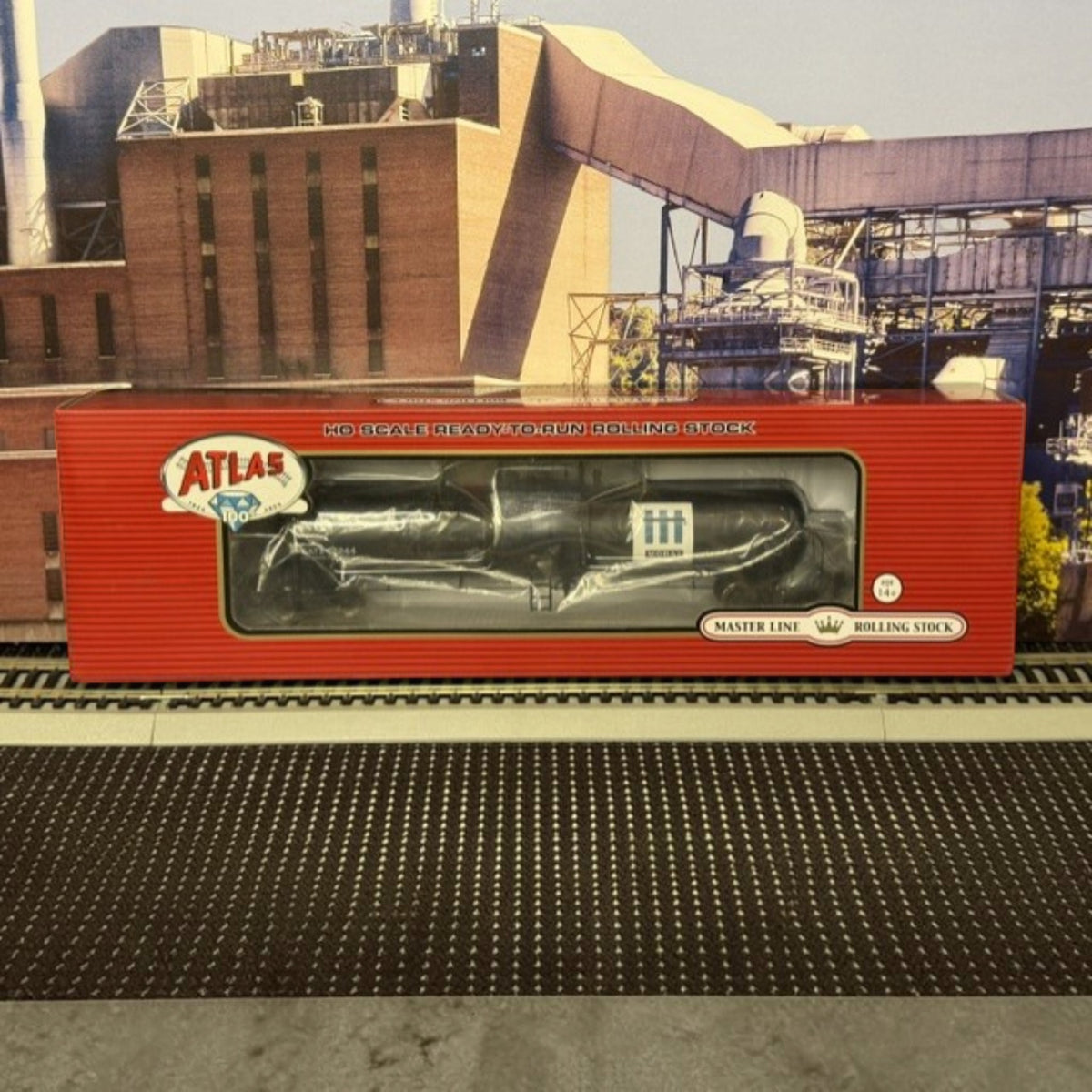 ATL20006969 Atlas Master HO Scale Mobay Chemicals GATX 20,700-Gallon Tank Car #52244