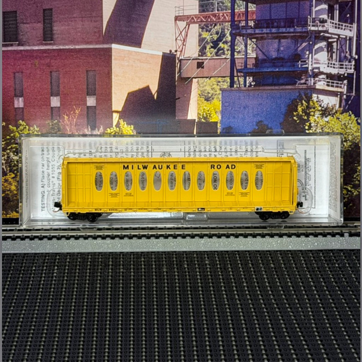 #1569 Micro-Trains Line N Scale Milwaukee Road 60' 8" Thrall Centerbeam Flat Car #63035