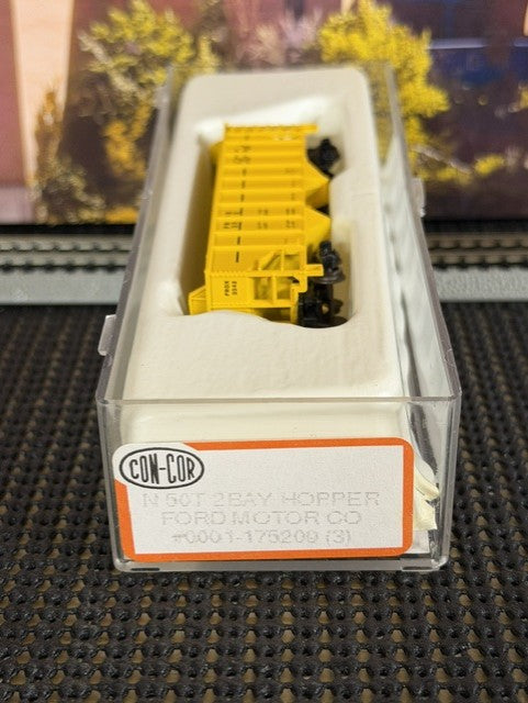 #1521 Con-Cor N Scale Ford Motor Company 2-Bay Open Hopper – FRDX #2342 – Yellow – Original Box