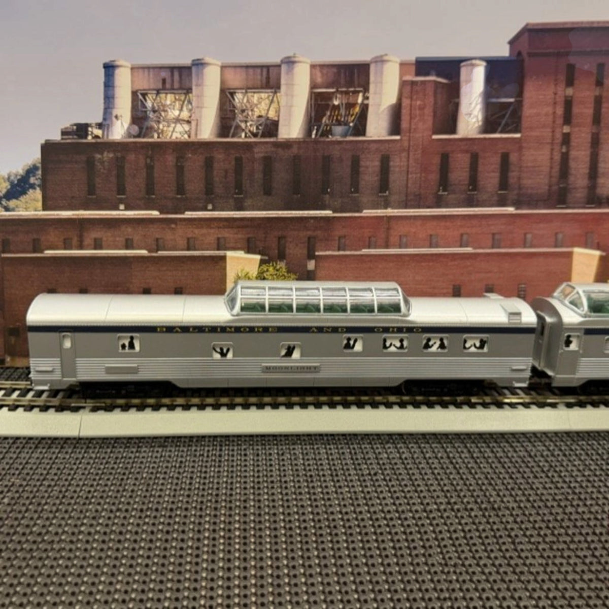#1621 Life-Like HO Scale Baltimore & Ohio 3-Car Lighted Passenger Set