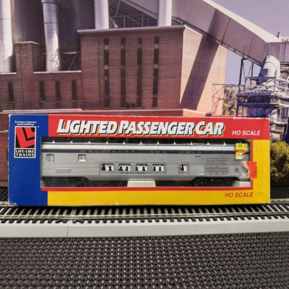 #1621 Life-Like HO Scale Baltimore & Ohio 3-Car Lighted Passenger Set