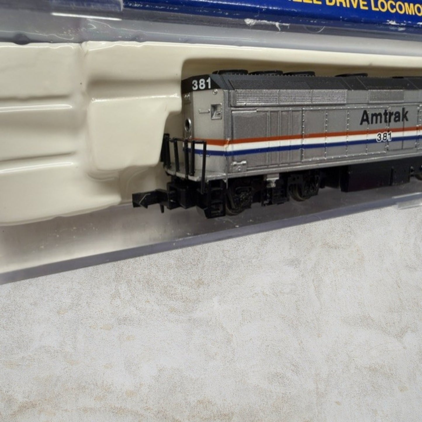 #1204 Life-Like N Scale Amtrak EMD F40PH Diesel Locomotive #381 – 8-Wheel Drive – Powered – Original Box