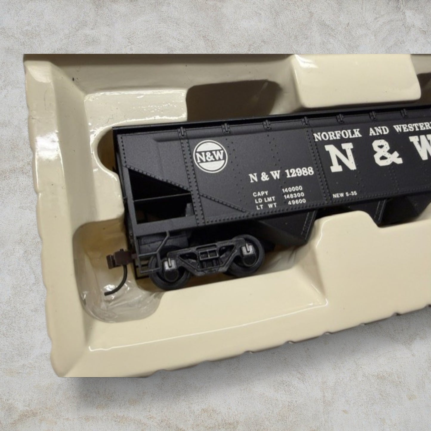 #1209 Bachmann HO Scale Norfolk & Western Quad Hopper – N&W #12988 – Item #74036 – Ready-to-Run with Original Box