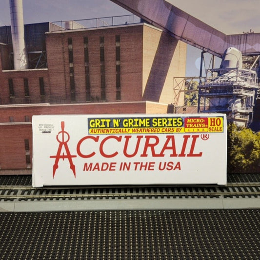 #1549 Accurail HO Scale Railbox RBOX #33877 – 50' Weathered Boxcar – Grit N' Grime Series #5600-004