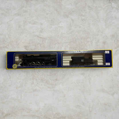 #1225 AHM HO Scale 2-8-2 Mikado Steam Locomotive with Tender – Burlington Route #462