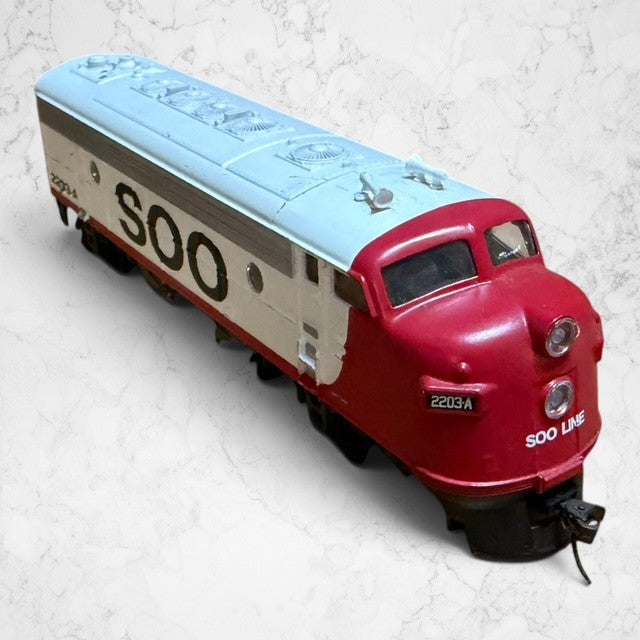 #1451 Athearn HO Scale SOO Line EMD F7A Diesel #2203-A DC Locomotive