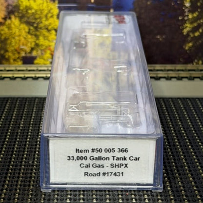 ATL50005366 Atlas N Scale Cal Gas SHPX 33,000-Gallon Tank Car #17431