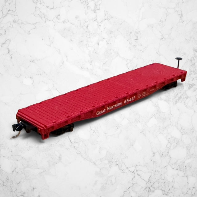 #1397 Atlas 38071 N Scale Great Northern 50' Flat Car w/Stakes #65417