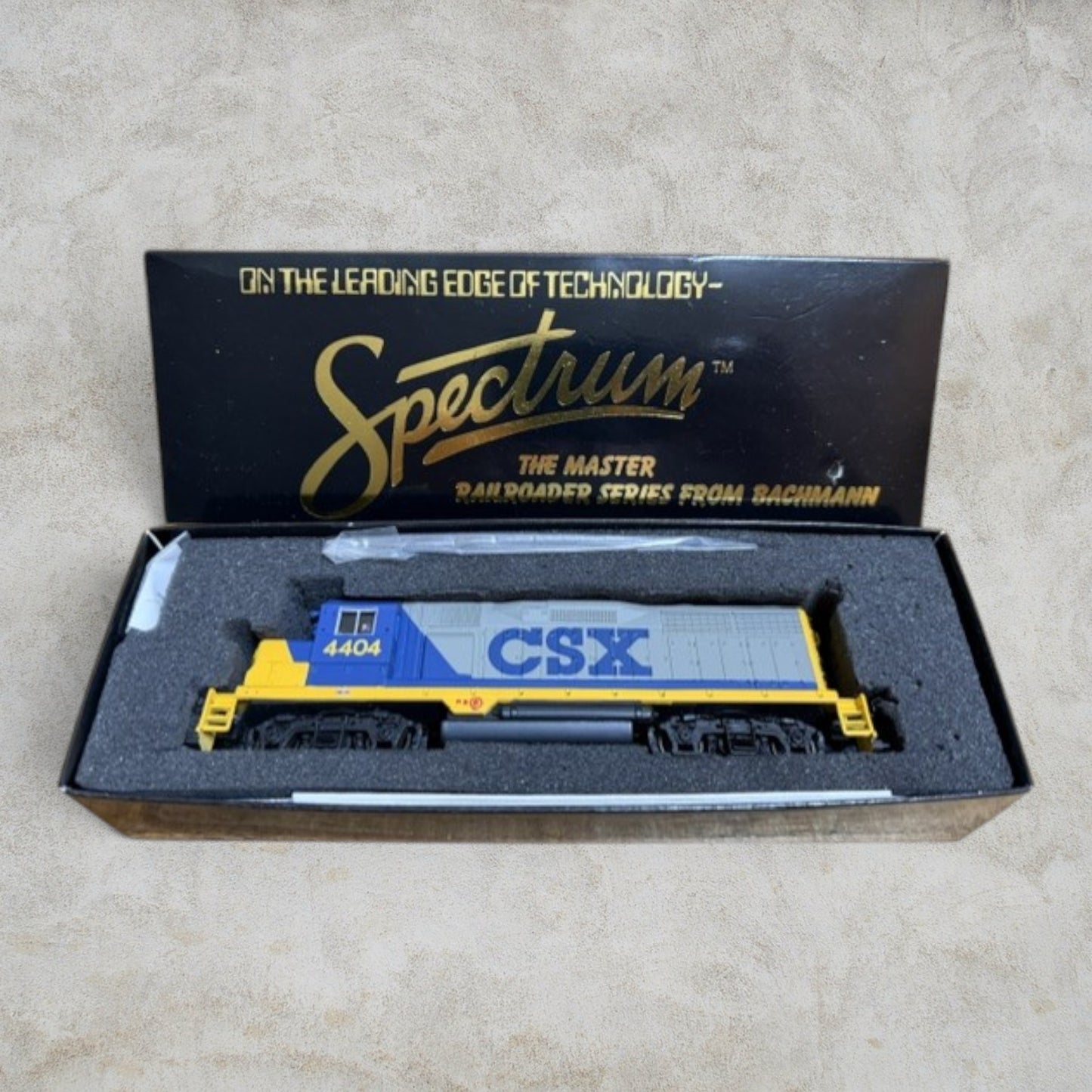 #1326 Bachmann Spectrum HO Scale EMD GP35 Diesel Locomotive – CSX #4404 – DC Standard – Item #11514