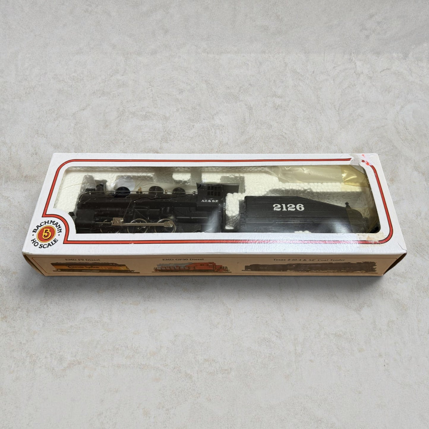 #1308 Bachmann HO Scale USRA 0-6-0 Steam Locomotive & Slope Tender with Smoke – Santa Fe #2126 – Item #41-506-02