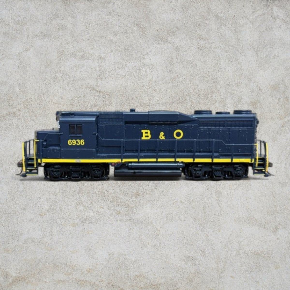 #1430 Bachmann HO B&O GP30 #6936 DCC On Board Diesel Locomotive #60806