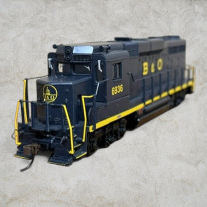 #1430 Bachmann HO B&O GP30 #6936 DCC On Board Diesel Locomotive #60806