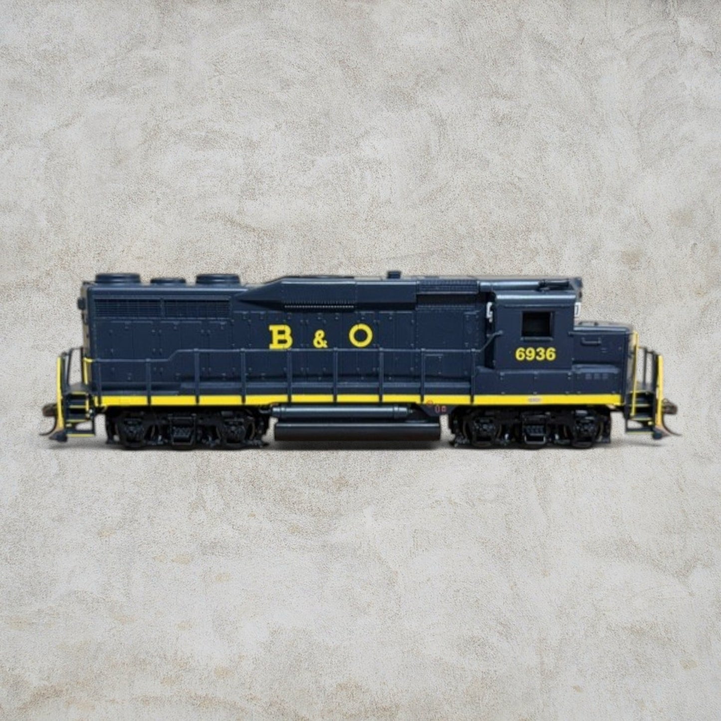 #1430 Bachmann HO B&O GP30 #6936 DCC On Board Diesel Locomotive #60806