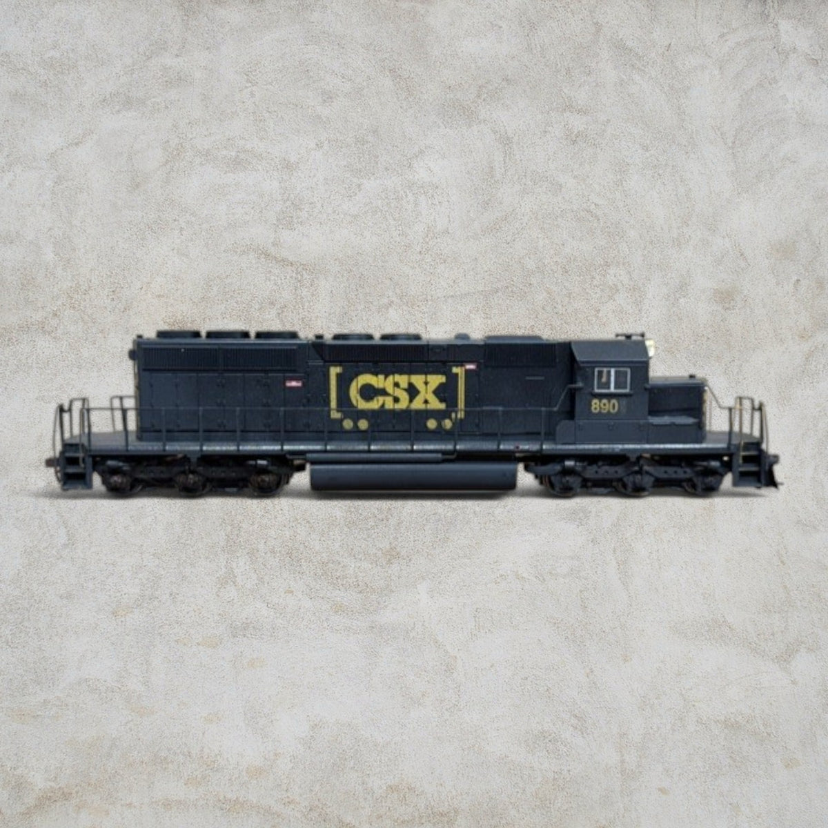 #1448 Bachmann 60917 HO CSX EMD SD40-2 #8905 DCC Equipped Diesel Locomotive