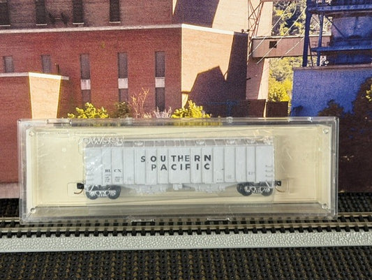 #1518 Bachmann N Scale Southern Pacific Covered Hopper – Gray – BLCX Reporting Marks