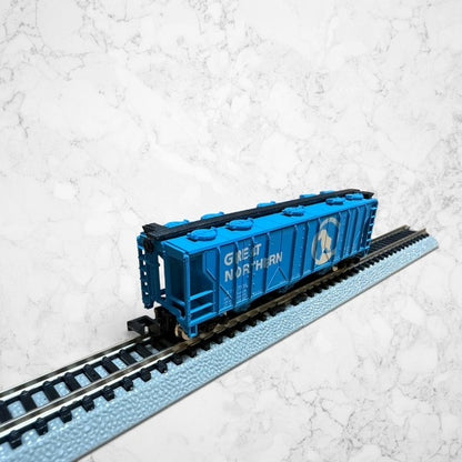 #1335 Bachmann Item #5484 N Scale 47' Covered 70-Ton Hopper – Great Northern #7108 – Ready-to-Run