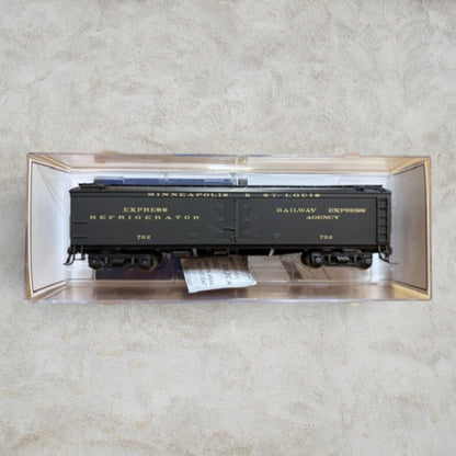 #1349 Broadway Limited Imports HO Scale M&StL 53'6" Wood Express Refrigerator Car #762 – Item No. 1831