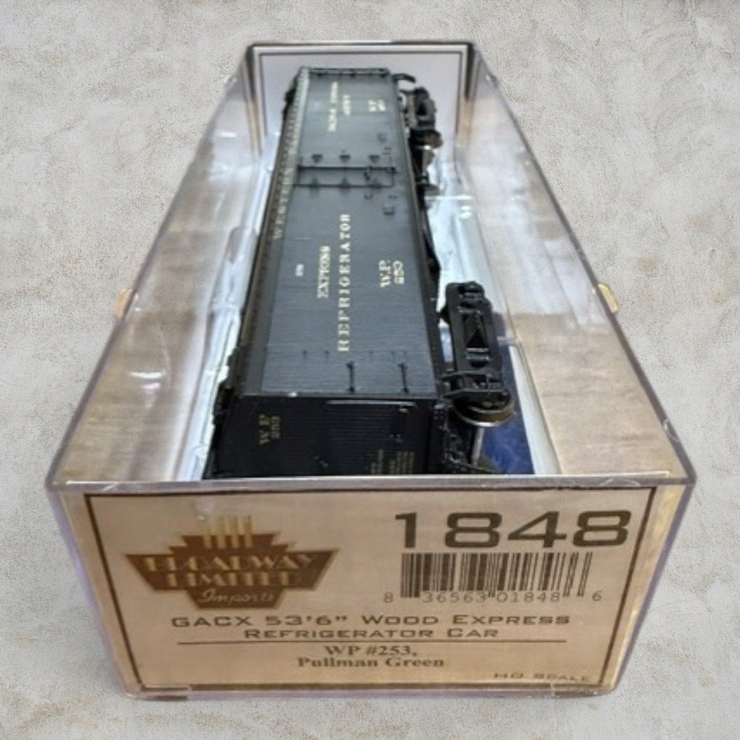 #1350 Broadway Limited Imports HO Scale Western Pacific 53'6" Wood Express Refrigerator Car #253 – Item No. 1848