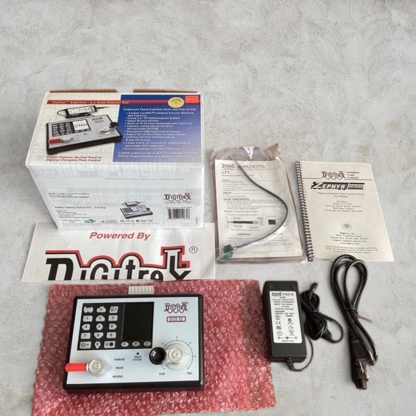 Digitrax Zephyr Express DCS52 3-Amp DCC Starter Set with Power Supply, Manual & Original Box – New