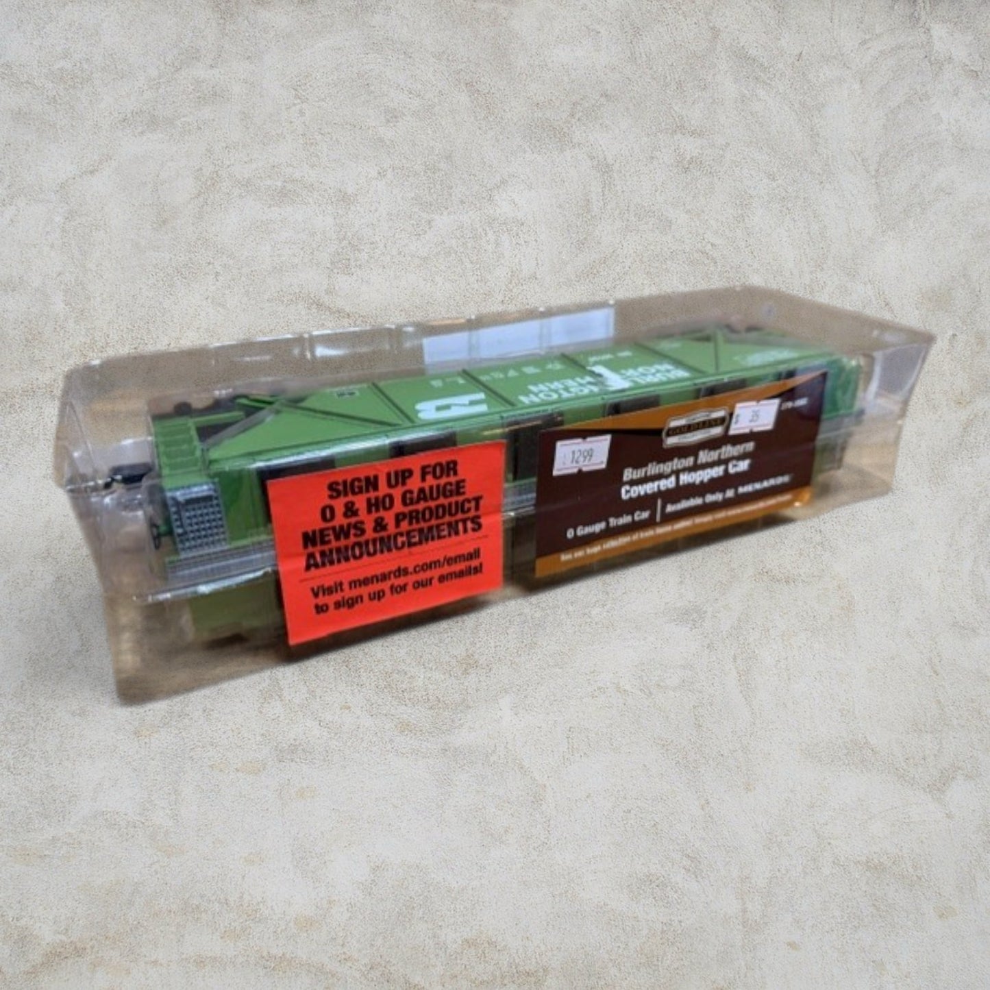 #1299 Menards O Gauge Burlington Northern Covered Hopper Car BN 10769 – Ready to Run – Original Clamshell