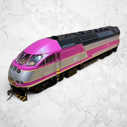 #1372 Atlas Master Gold HO Scale MBTA MP36PH-3C #011 – Item #10004163
