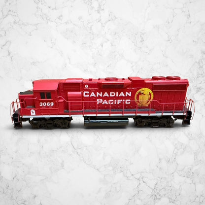 #1373 Athearn HO Scale GP38-2 Canadian Pacific #3069 – Beaver Logo – Powered – #4641