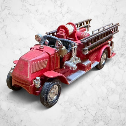 #1380 Vintage Diecast Fire Engine – Ladder & Hose Truck – Red