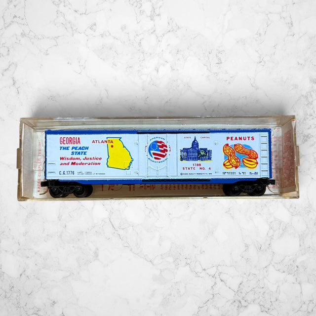 #1377 Kadee N Scale Bicentennial 50' Boxcar – Georgia “The Peach State” – C.G. 1776 – No. 38040