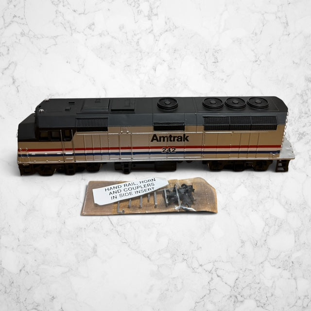 #1381 Bachmann Spectrum HO Scale EMD F40PH Amtrak Phase III #242 – Item 87018