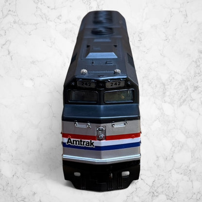 #1381 Bachmann Spectrum HO Scale EMD F40PH Amtrak Phase III #242 – Item 87018