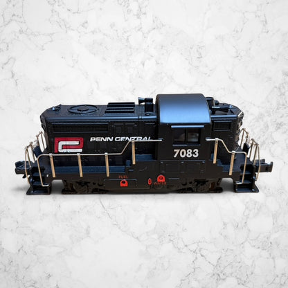 #1455 RMT-4711 Penn Central #7083 GP Diesel O Gauge O-27 Locomotive
