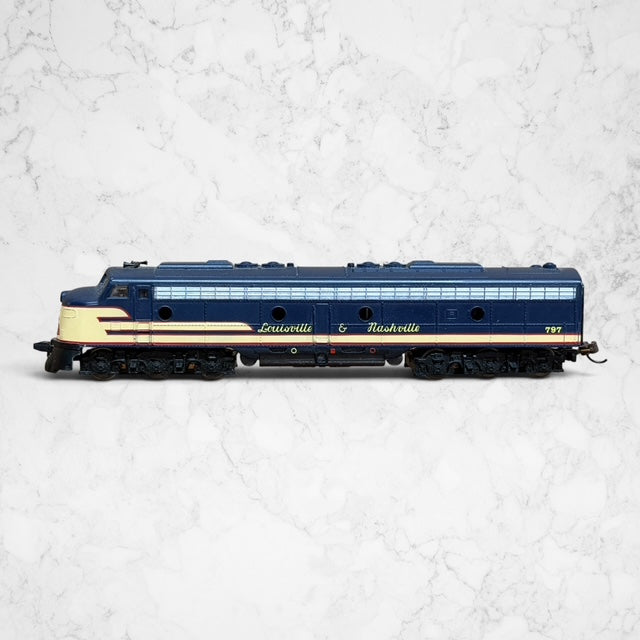 #1439 Life-Like N Scale L&N #797 EMD E-Unit Diesel Locomotive Louisville Nashville