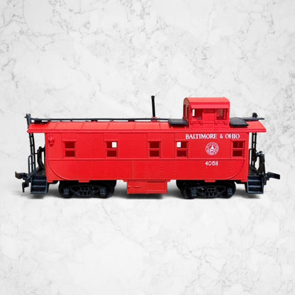 #1447 Parkway P113 HO Scale Baltimore & Ohio B&O Caboose #4068 Vintage Boxed