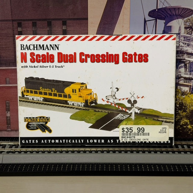 BAC44879 Bachmann N Scale Dual Crossing Gates with Nickel Silver E-Z Track