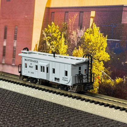 #1597 Con-Cor N Scale Maintenance of Way Bay Window Caboose X-1423