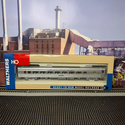 #1601 Walthers HO Scale Santa Fe Pullman-Standard 64-Seat Coach #932-6782