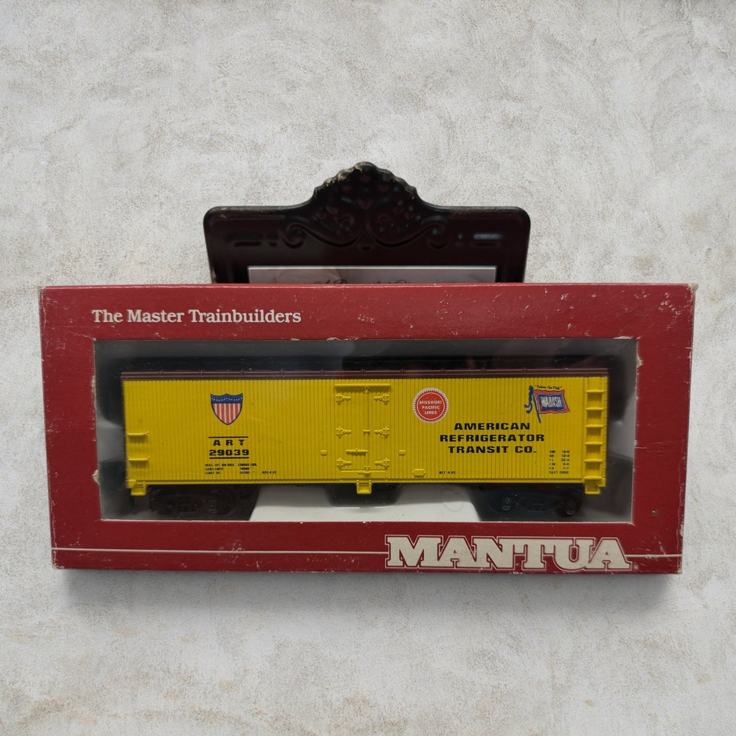 #1130 Mantua HO Scale American Refrigerator Transit Co. (ART) Reefer Car #739-182 – Yellow – Road #89033