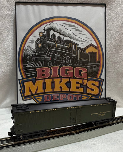#1219 Broadway Limited Imports HO Scale GACX 53' 6" Wood Express Refrigerator Car – PFE #700 – Dark Olive – Item #1453