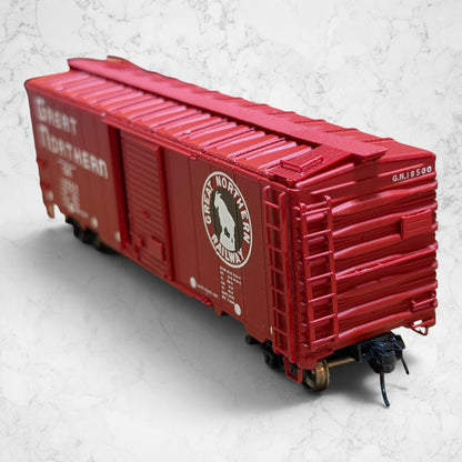#1474 InterMountain HO Great Northern 18500 Empire Builder 40' 12-Panel Boxcar