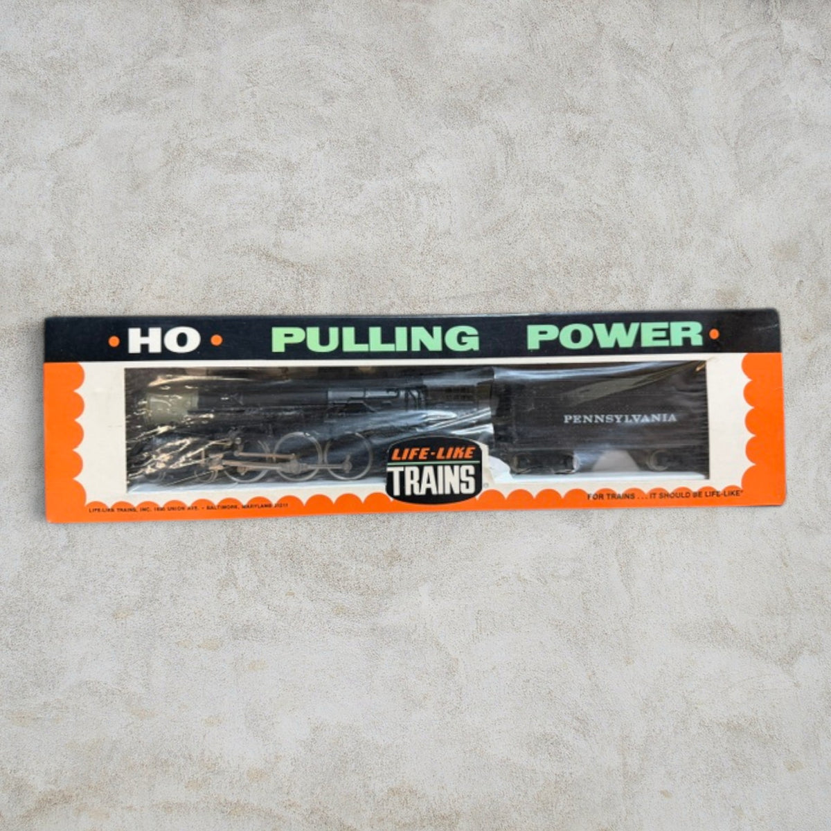 #1371 Vintage Life-Like HO Scale Pennsylvania Railroad #5230 Steam Locomotive & Tender – Original Box