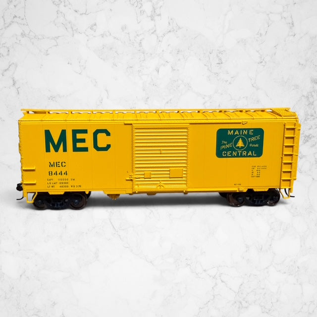#1426 Walthers 910-2257 HO Maine Central MEC #8444 40' ACF Boxcar