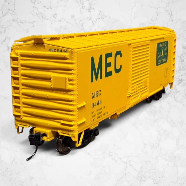 #1426 Walthers 910-2257 HO Maine Central MEC #8444 40' ACF Boxcar