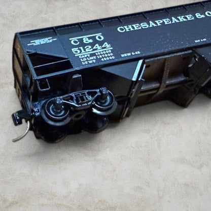 #1368 Micro-Trains Line N Scale Chesapeake & Ohio 33' Twin Bay Hopper C&O – 86010