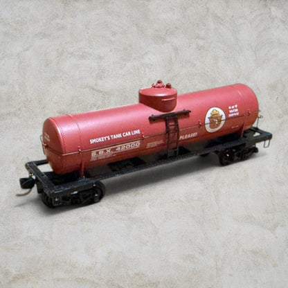 #1355 Micro-Trains N Scale Smokey Bear 39' Single Dome Tank Car S.B.X. #42000 – Item No. 65460