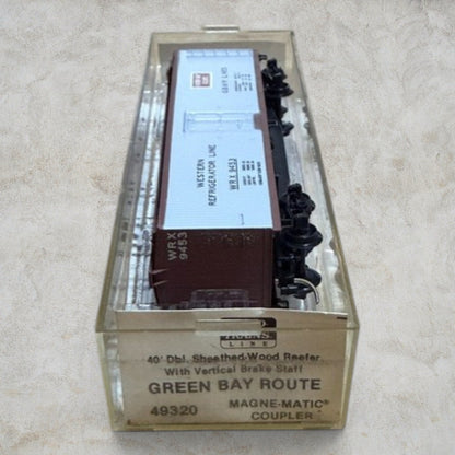 #1353 Micro-Trains HO Scale Green Bay Route Western Refrigerator Line 40' Double Sheathed Wood Reefer WRX #9453 – Item No. 49320
