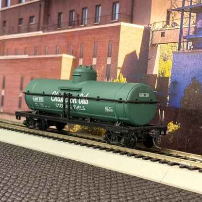 #1605 Model Power HO Scale Champion Oils / Sterling Fuels Tank Car