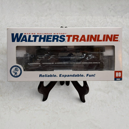 #1226 Walthers Trainline HO Scale EMD GP15-1 Diesel Locomotive – Norfolk Southern #1446 – Standard DC – Item #931-2504