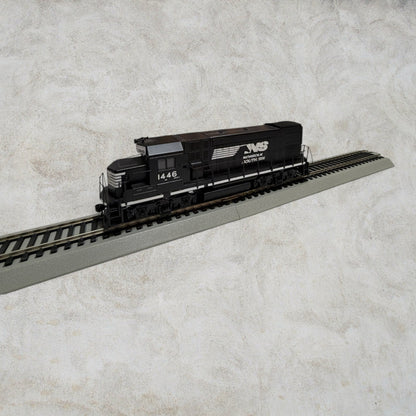 #1226 Walthers Trainline HO Scale EMD GP15-1 Diesel Locomotive – Norfolk Southern #1446 – Standard DC – Item #931-2504