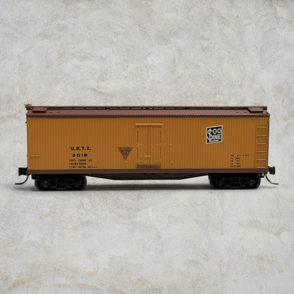 #1222 Kadee Micro-Trains N Scale Soo Line 40' Double-Sheathed Refrigerator Car #49300 – U.R.T.X. 2018 – Magne-Matic Couplers – Vintage