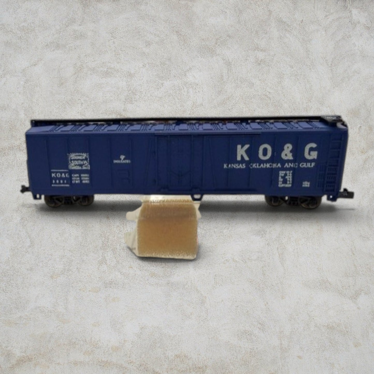 Atlas N Scale 50' Double Door Box Car – Kansas, Oklahoma & Gulf (KO&G) #3001